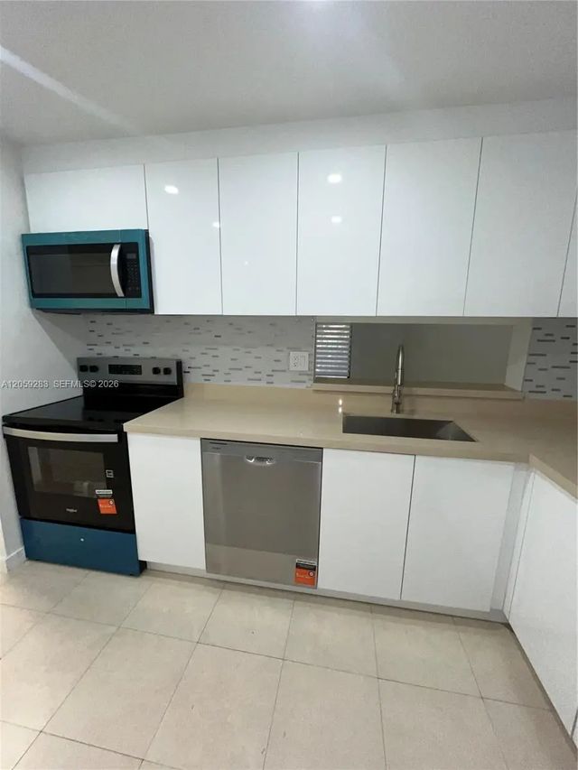 5 of 17 - 8625 Nw 8th Street #213, Miami, FL