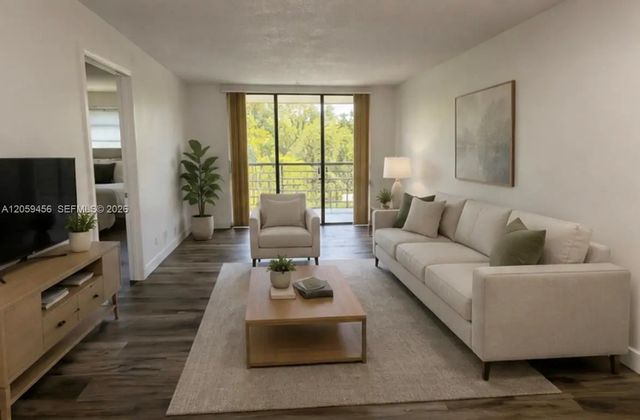 2 of 12 - 3070 Nw 48th Terrace #413, Lauderdale Lakes, FL