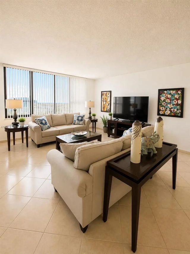 3505 S Ocean Drive #401, Hollywood