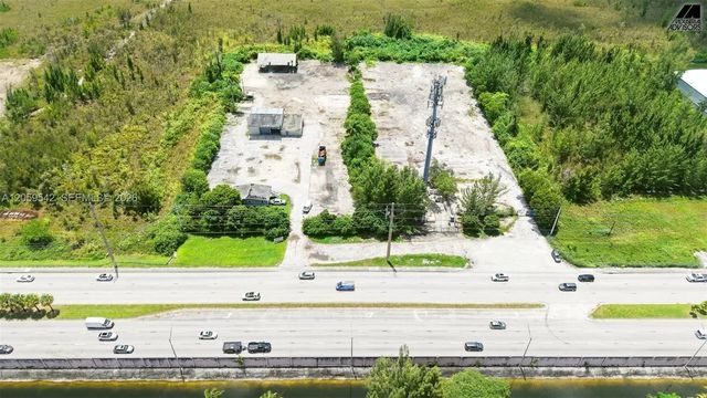 90 Nw 137th Avenue, Miami