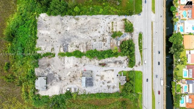 2 of 14 - 90 Nw 137th Avenue, Miami, FL