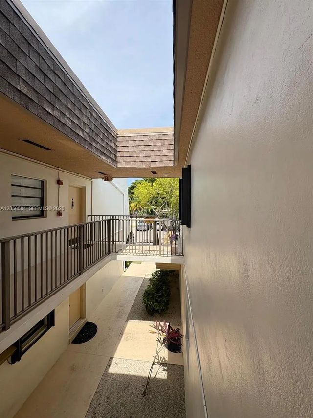 3 of 15 - 8261 Sw 128 Street #211, Pinecrest, FL