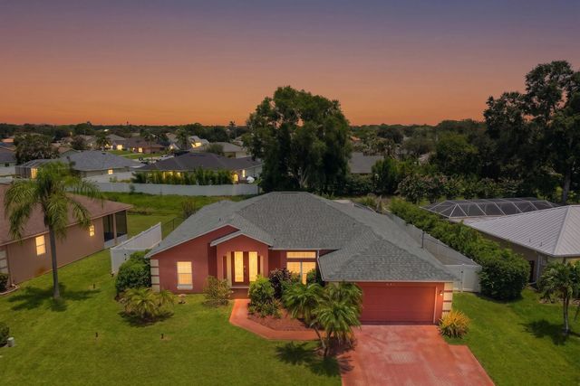 2 of 22 - 631 Se Stow Terrace, Port St. Lucie, FL