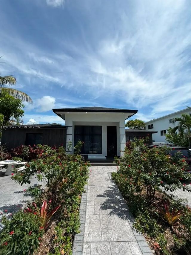 2 of 15 - 224 Sw 12th Street, Dania Beach, FL