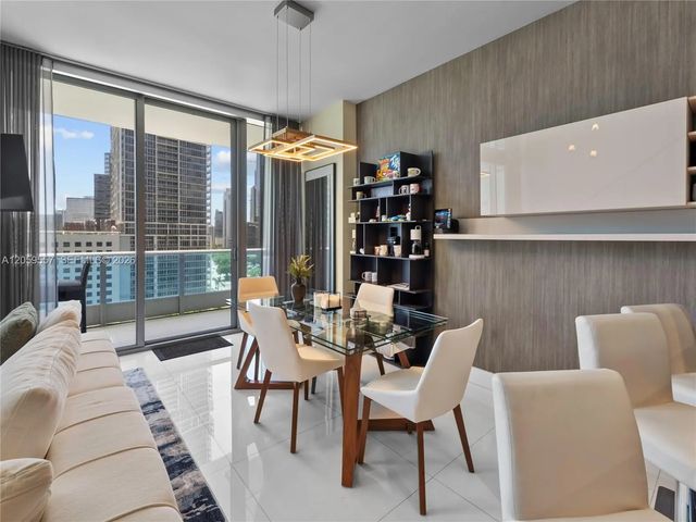 5 of 9 - 200 Biscayne Boulevard Way #1407, Miami, FL