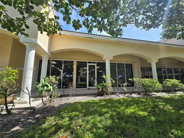 2 of 18 - 4953 Le Chalet Boulevard, Boynton Beach, FL
