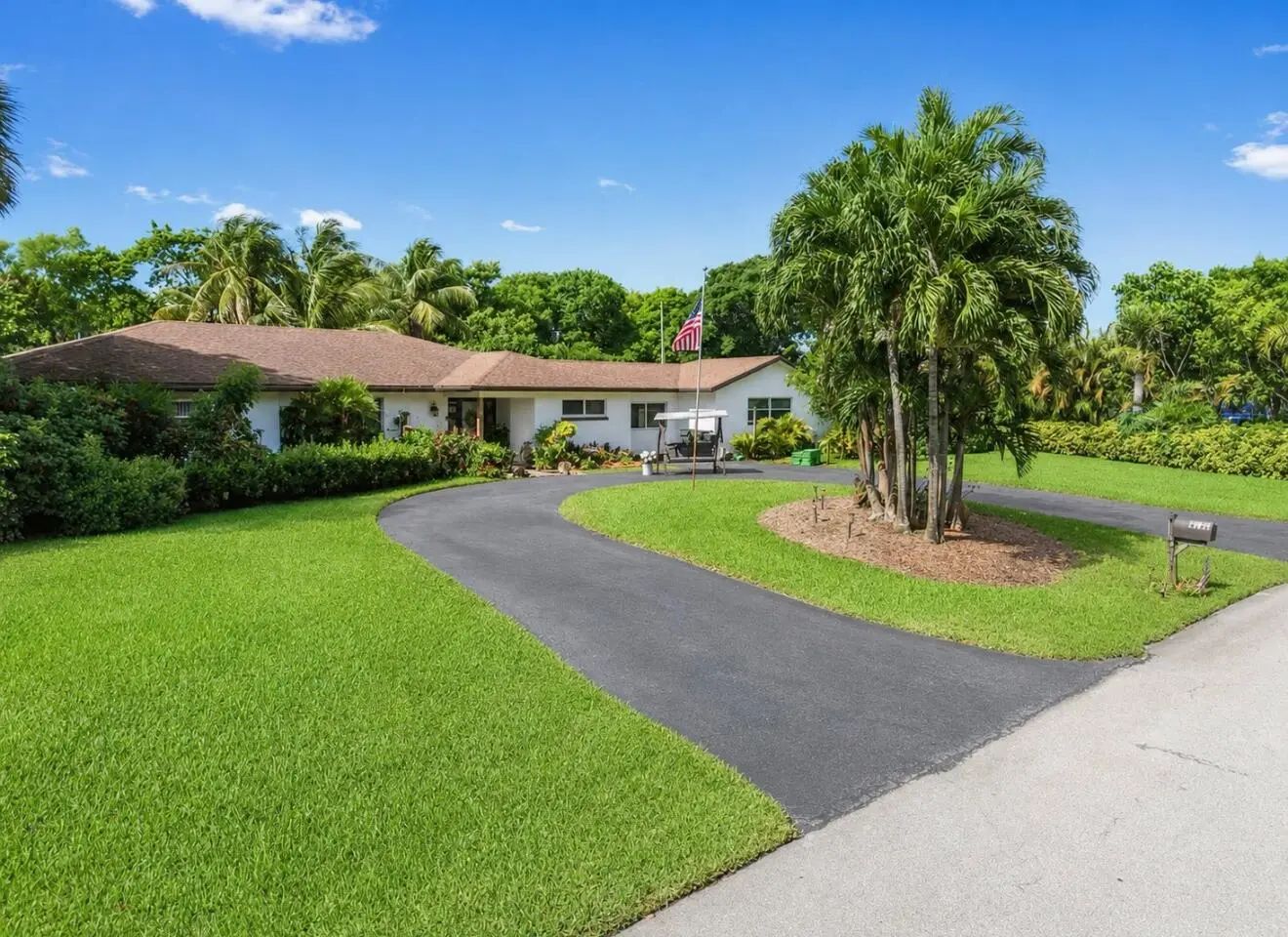 4580 Glenwood Drive, Coconut Creek
