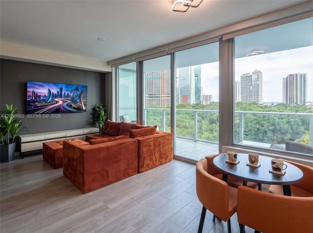 1600 Sw 1st Avenue #711, Miami
