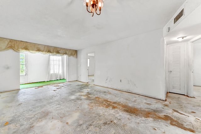 4 of 19 - 3091 E Sunrise Lakes Drive #302, Sunrise, FL