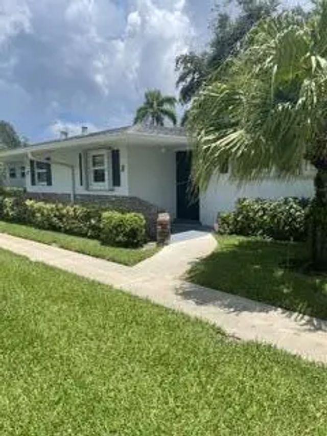 2758 Emory Drive E #e, West Palm Beach