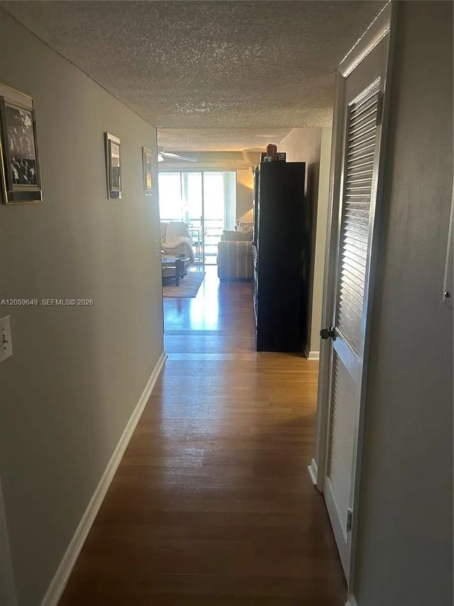 3 of 8 - 1166 6th Avenue #6d, Vero Beach, FL