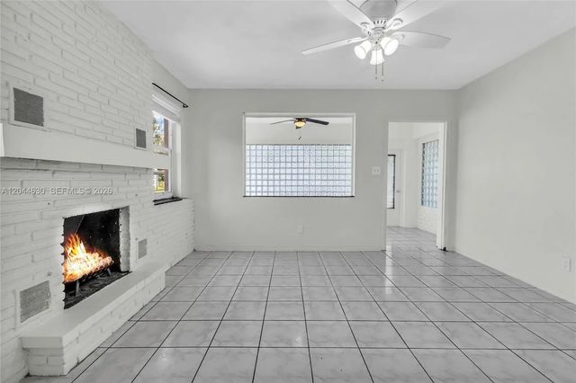 5 of 32 - 842 S 28th Avenue, Hollywood, FL