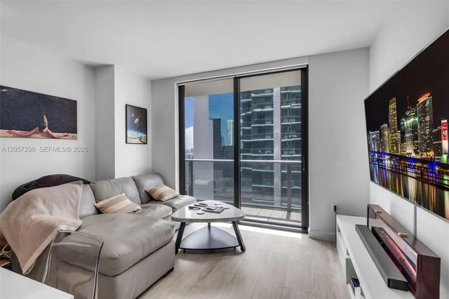 3 of 16 - 55 Sw 9th Street #2407, Miami, FL