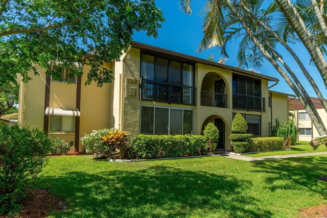 2 of 30 - 318 Pine Ridge Circle #c-2, Greenacres, FL