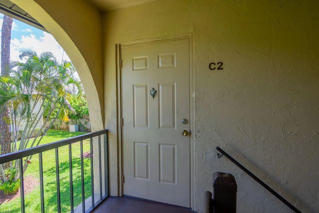 5 of 30 - 318 Pine Ridge Circle #c-2, Greenacres, FL