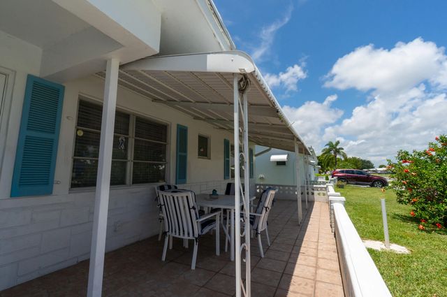 2 of 17 - 715 Sw 18th Street, Boynton Beach, FL