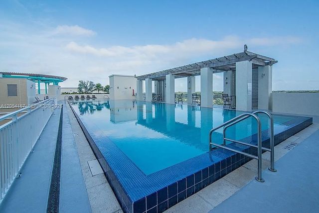 2 of 15 - 7280 Sw 89th Street #d502, Miami, FL
