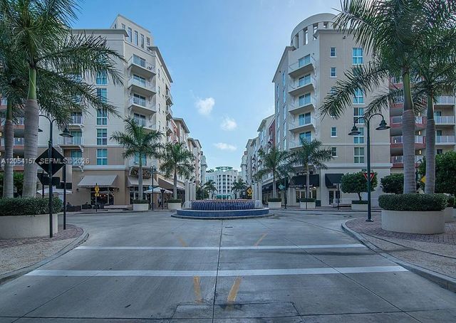 4 of 15 - 7280 Sw 89th Street #d502, Miami, FL