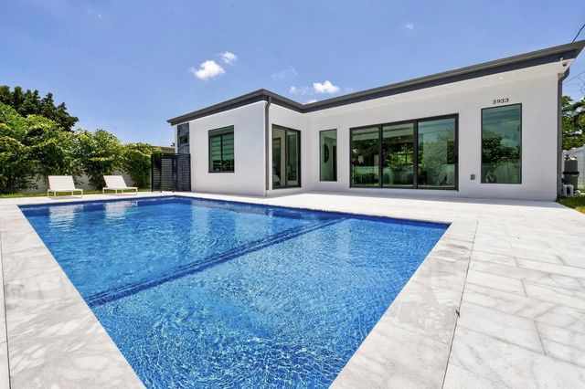 2 of 87 - 3933 Washington Street, Hollywood, FL