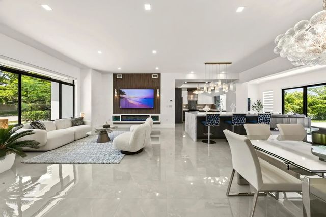 4 of 87 - 3933 Washington Street, Hollywood, FL