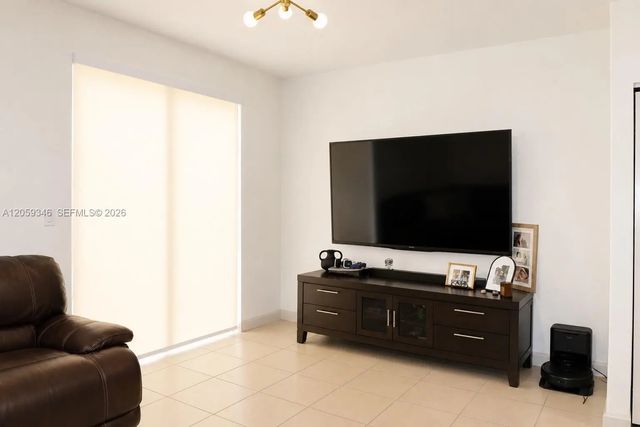 3 of 18 - 132 Se 28th Place #4, Homestead, FL