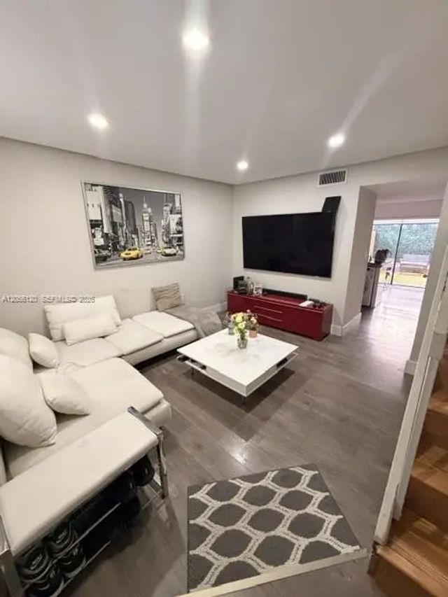 3 of 9 - 1809 Sw 107th Avenue #2707, Miami, FL