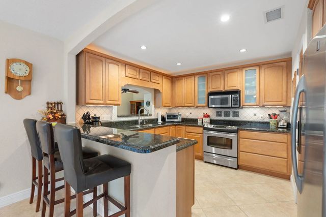 5 of 19 - 10520 Nw 43rd Court, Coral Springs, FL