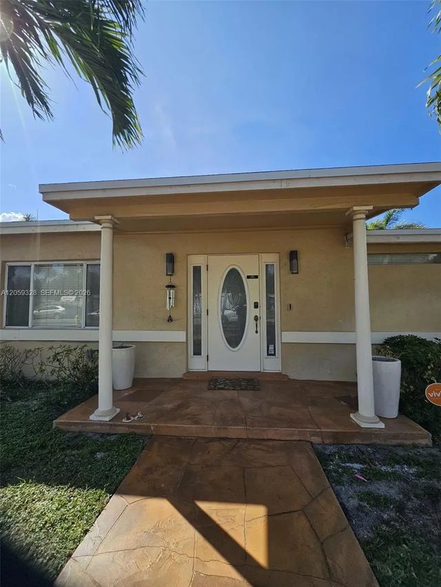 2 of 30 - 1732 Ne 50th Street, Pompano Beach, FL