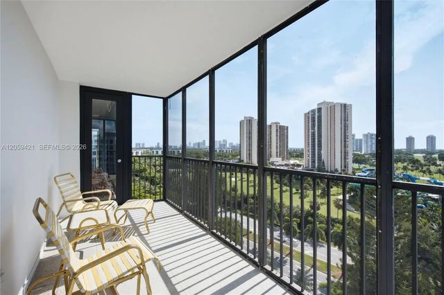 5 of 40 - 20100 W Country Club Drive #1206, Aventura, FL