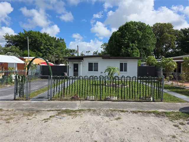 651 E 48th Street, Hialeah