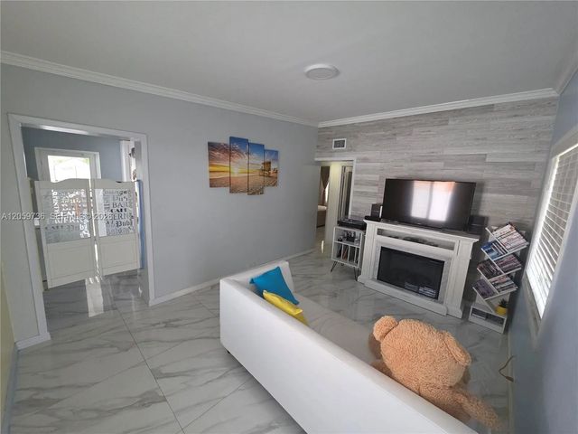 5 of 52 - 651 E 48th Street, Hialeah, FL