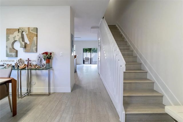 5 of 28 - 8845 W 35th Avenue #8845, Hialeah, FL