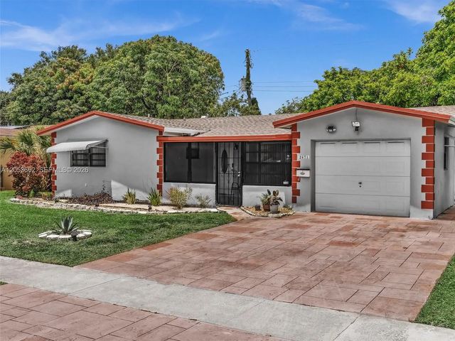 3 of 52 - 2671 Nw 44th Terrace, Lauderhill, FL