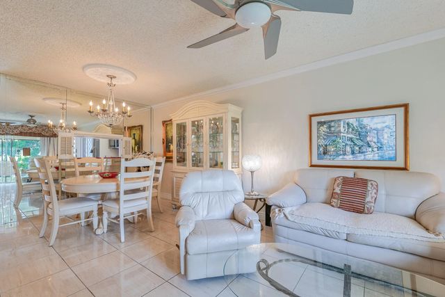 4 of 49 - 4321 Nw 16th Street #203c, Lauderhill, FL