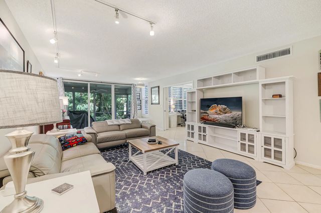 3 of 44 - 933 Cypress Grove Drive #103, Pompano Beach, FL