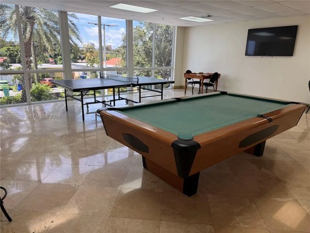 4 of 23 - 3500 Coral Way #907, Miami, FL