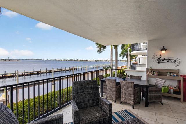 2700 S Federal Highway #203, Boynton Beach