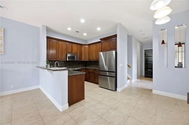 3 of 46 - 1321 Ne 5th Terrace, Fort Lauderdale, FL