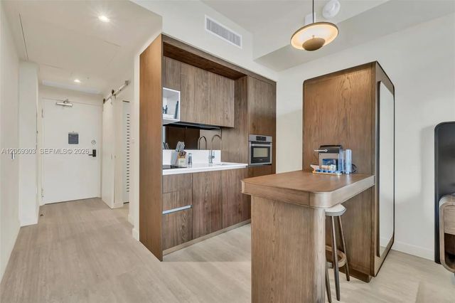 5 of 41 - 1611 Sw 2nd Avenue #713, Miami, FL