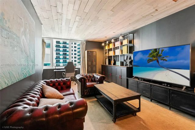 5 of 15 - 2301 Collins Avenue #522, Miami Beach, FL