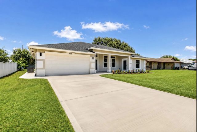 655 Sw Seagull Terrace, Port St. Lucie