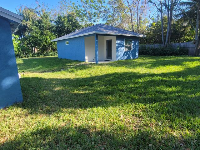 4 of 48 - 106 E Chandler Road, West Palm Beach, FL