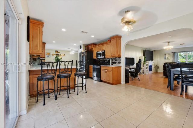 3 of 22 - 5511 Barnstead Circle, Greenacres, FL