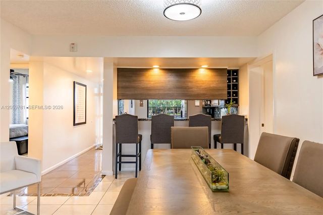 5 of 39 - 1508 S Whitehall #206, Davie, FL