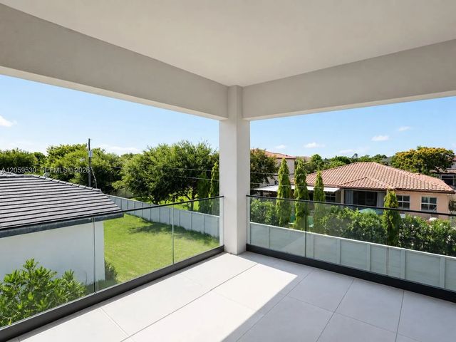 4 of 9 - 1275 Sw 130th Avenue, Davie, FL