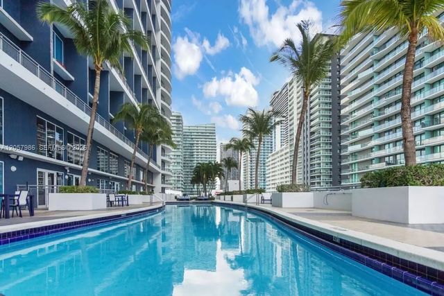 60 Sw 13th Street #3022, Miami