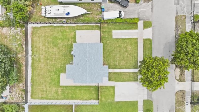 2 of 28 - 16031 Nw 18th Avenue, Miami Gardens, FL