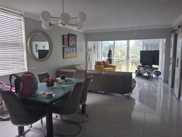 5 of 21 - 4400hillcrest Hillcrest Drive #201b, Hollywood, FL