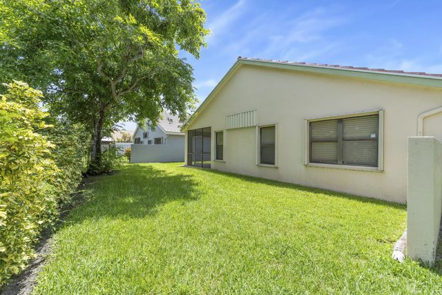 4 of 33 - 10430 Lexington Circle S, Boynton Beach, FL