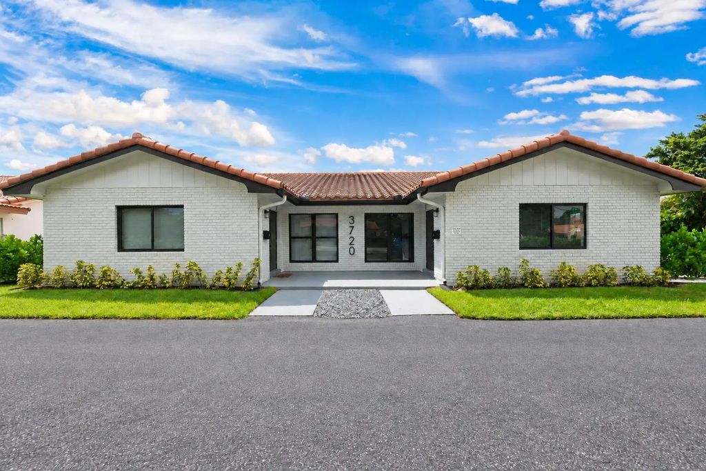3720 Nw 110th Avenue #n, Coral Springs